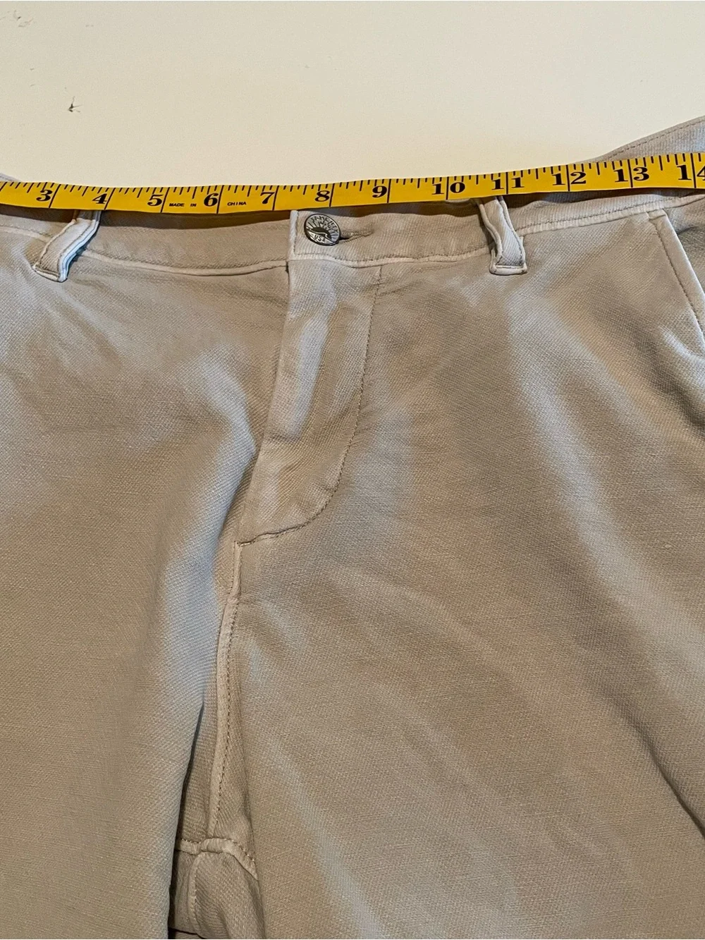 Faherty Men's Flat-Front Light Gray Shorts